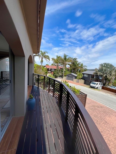 4 Bedroom Property for Sale in Herolds Bay Western Cape